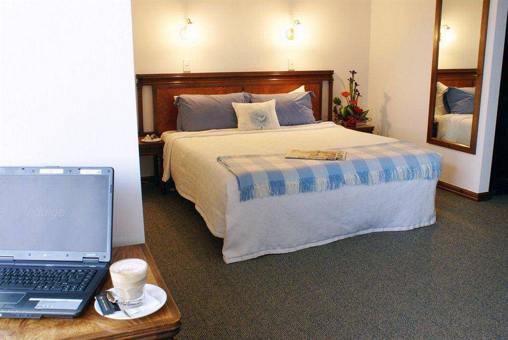 Distinction Coachman Hotel, Palmerston North Buitenkant foto