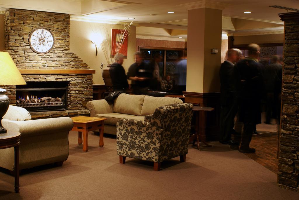 Distinction Coachman Hotel, Palmerston North Buitenkant foto
